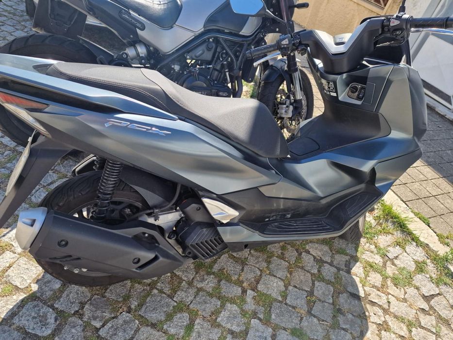 PCX disponivel para aluguel