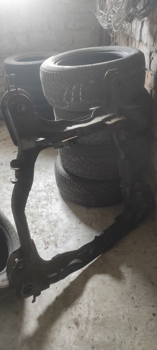 Hyundai Tucson підрамник балка