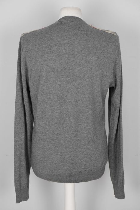 Burberry men’s cashmere wool sweater r M