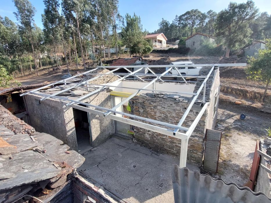 Serviços de Serralharia Ferro, Inox & Alumínio