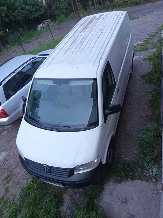 Transport przeprowadzki sprzatanie garazy piwnic