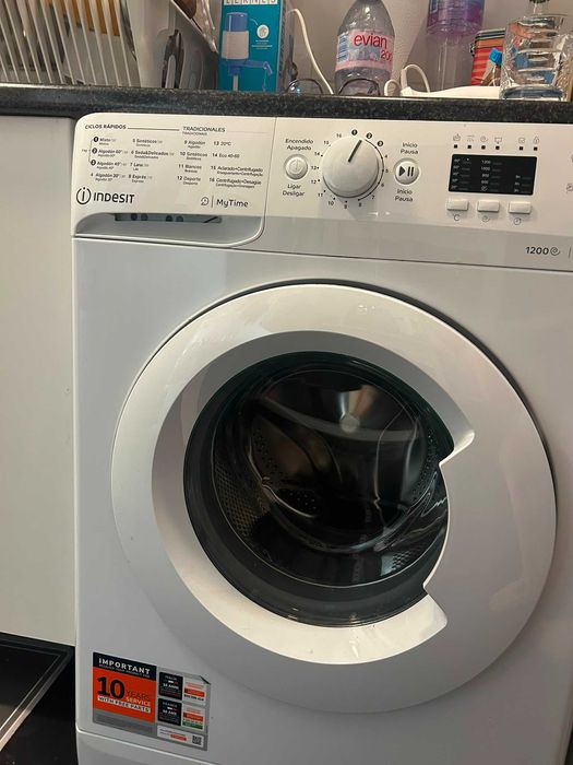 Máquina lavar roupa Indesit