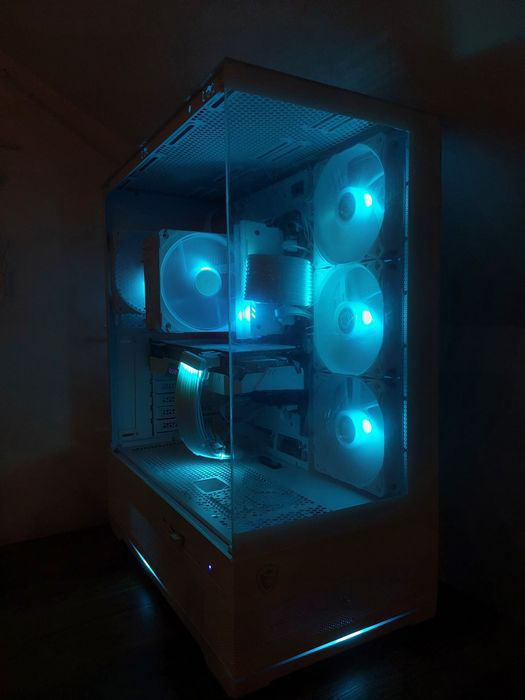 OKAZJA - Komputer gamingowy – Ryzen 5 / RTX / 16GB / Biały zestaw ARGB