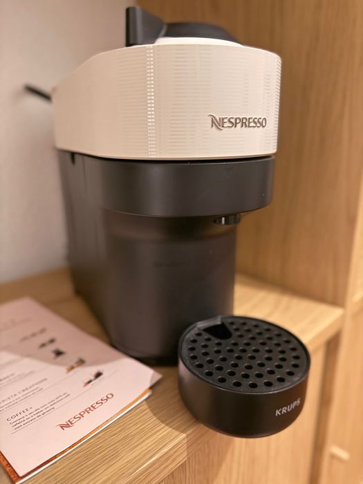Maquina de cafe Nespresso Vertuo Pop