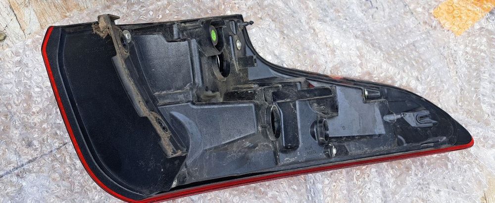 Задній правий ліхтар Nissan Rogue Sport 2018