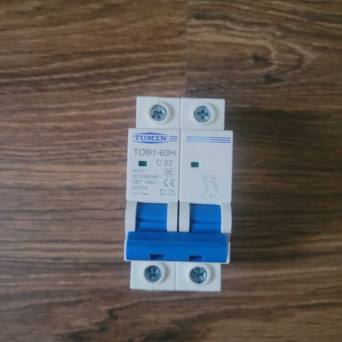 Автомат перемінного струму 32А