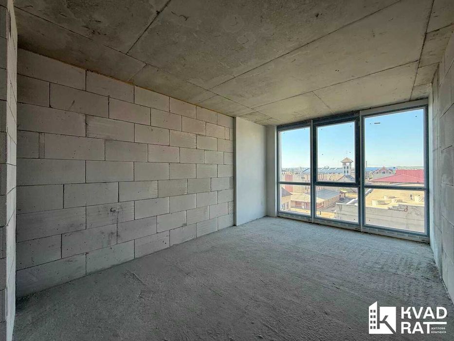 Здана 2-кім біля велесу! Комфортний 5 поверх 820$ м2