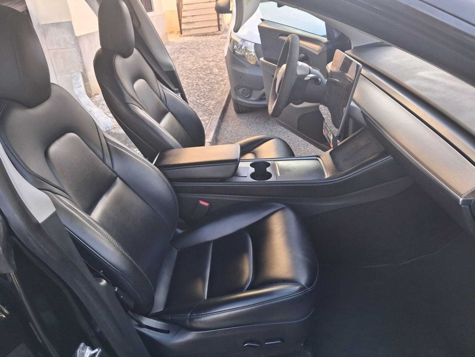 Tesla Model Y 2021 Long Range