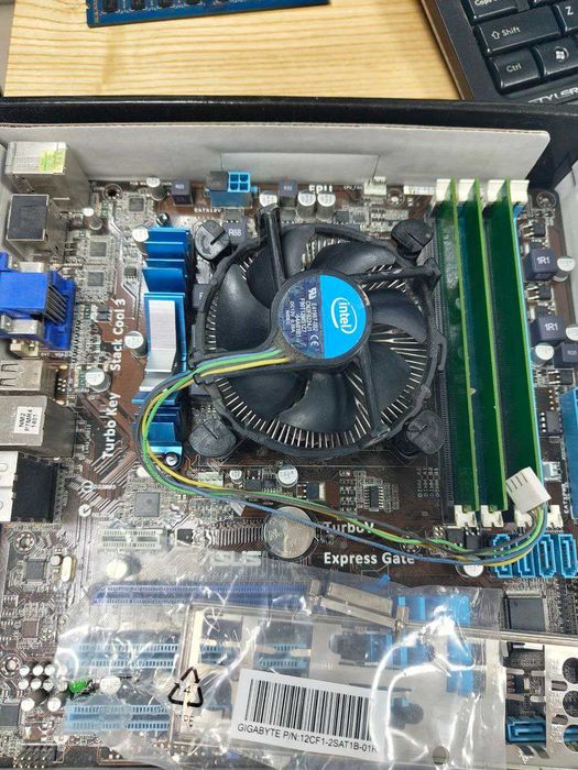 Asus P7H55D-M Pro + задня планка + Процесор + ОЗУ