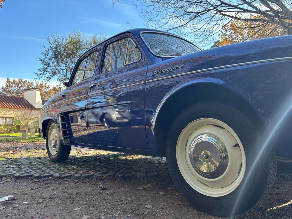 Renault dauphine