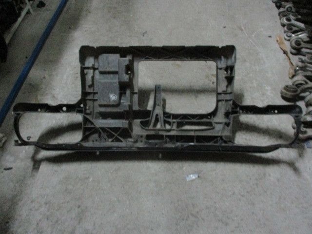 Frente em fibra ou chapa VOLKSWAGEN Golf IV (1J1)