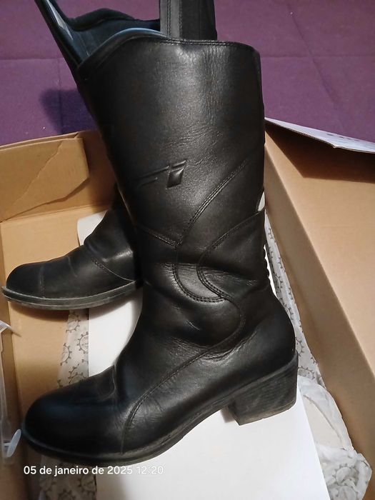 Botas mota senhora