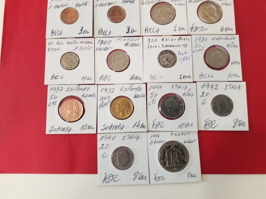 Moedas antigas portuguesas e estrangeiras.