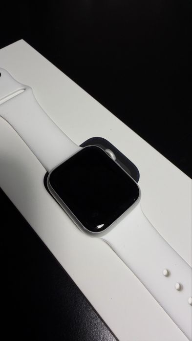 Apple Watch SE2 2025