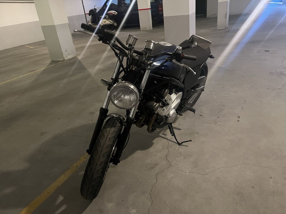 XJ 600 Diversion Race