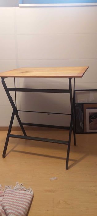 Secretária de madeira alta dobrável