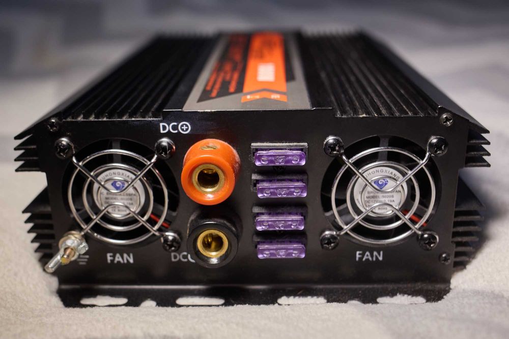 Інвертор. Перетворювач з 12V на 220V -  2000W пікова/1000W номінальна
