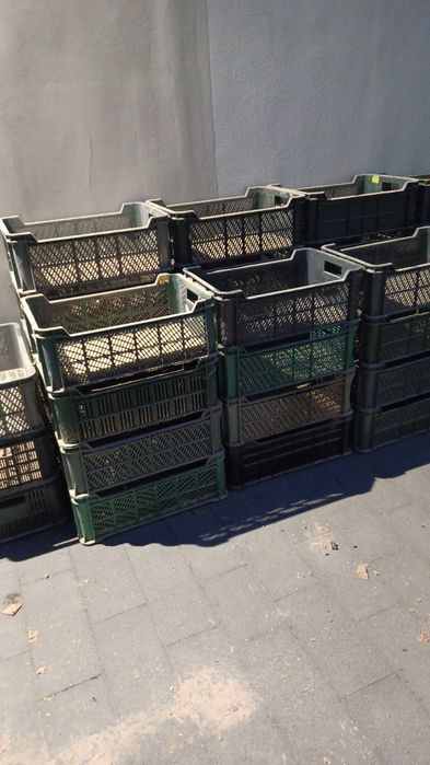 Skrzynka plastikowa cała