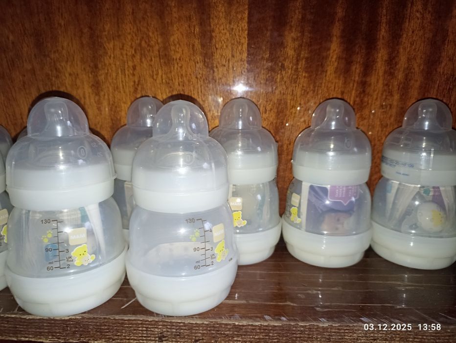 Пляшки по 70 грн МАМ