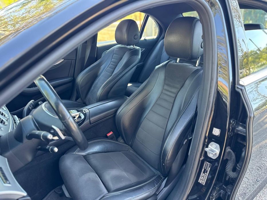 Mercedes-Benz E220d AMG