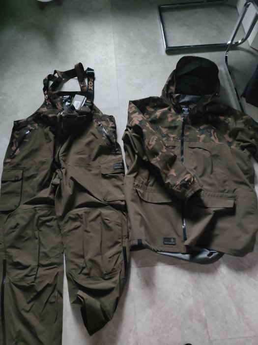 Fox  aquos tri layer