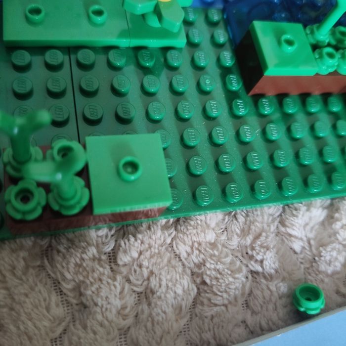 Lego 21161,  оригінал з інструкціями