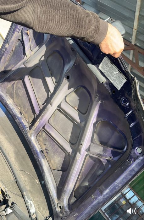 Капот Honda Accord 2003-2005 дорест