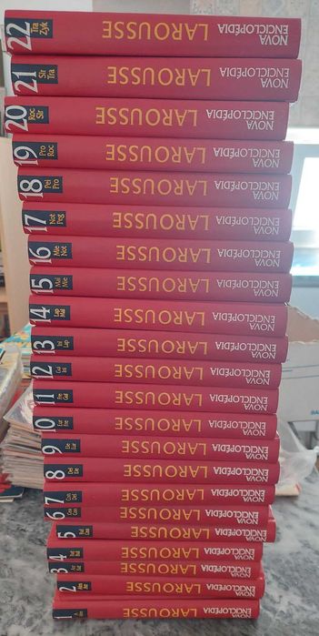 Enciclopédia larrousse