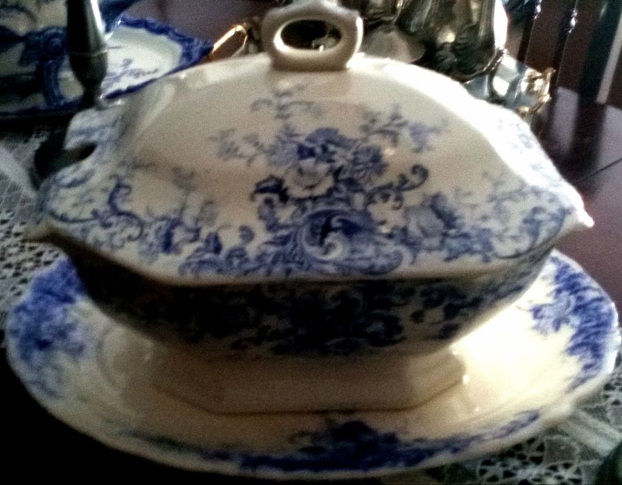 Terrina e travessa Sacavém Motivo Togo