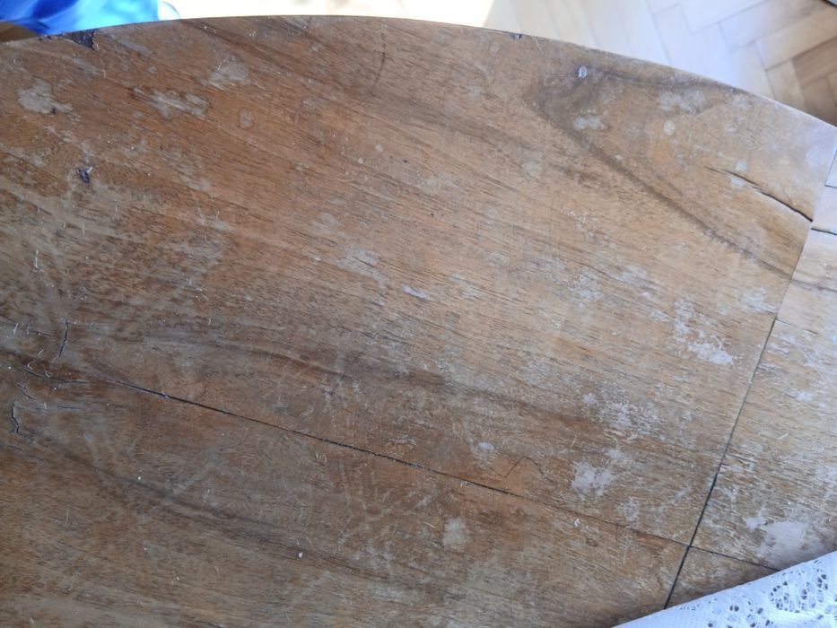 Stół okrągły duży.