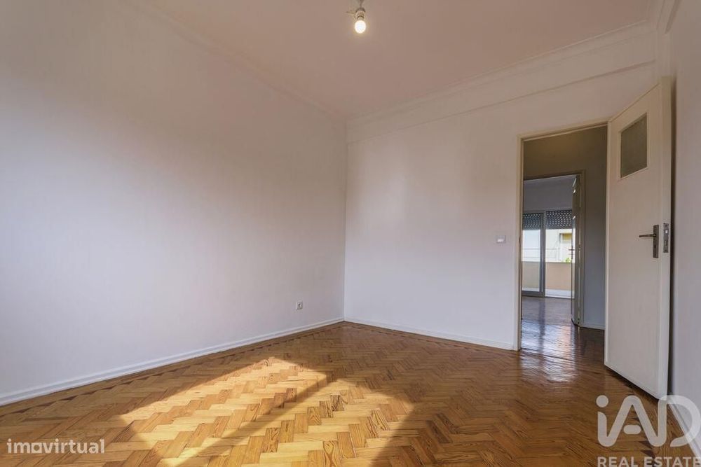 Apartamento T4 em Beato de 86 m2