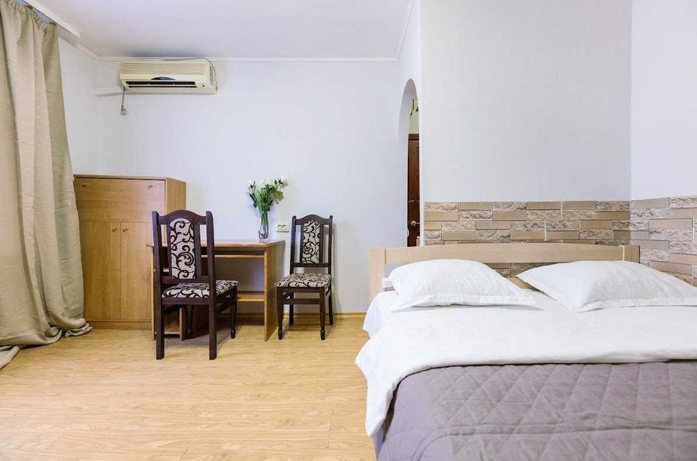 1к Печерськ Б-р Лесі Українки квартира подобово погодинно Звітні д-ти