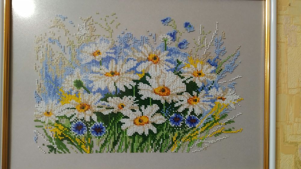 Картина бісером польові квіти ромашки