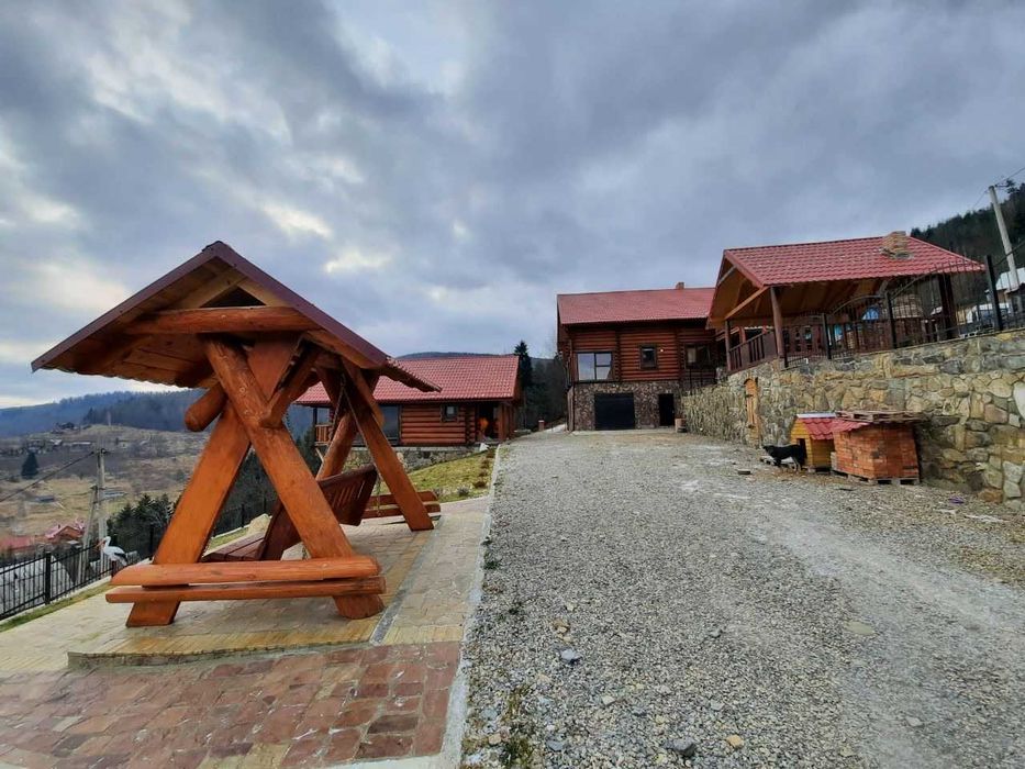 «Карпатский Рай» Вілла Яремче Оренда