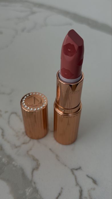 Charlotte tilbury