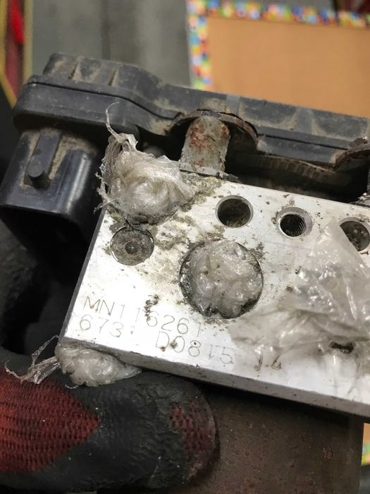 Блок насос ABS АБС ESP Mitsubishi Lancer 9 (2003-2009 р.в.).