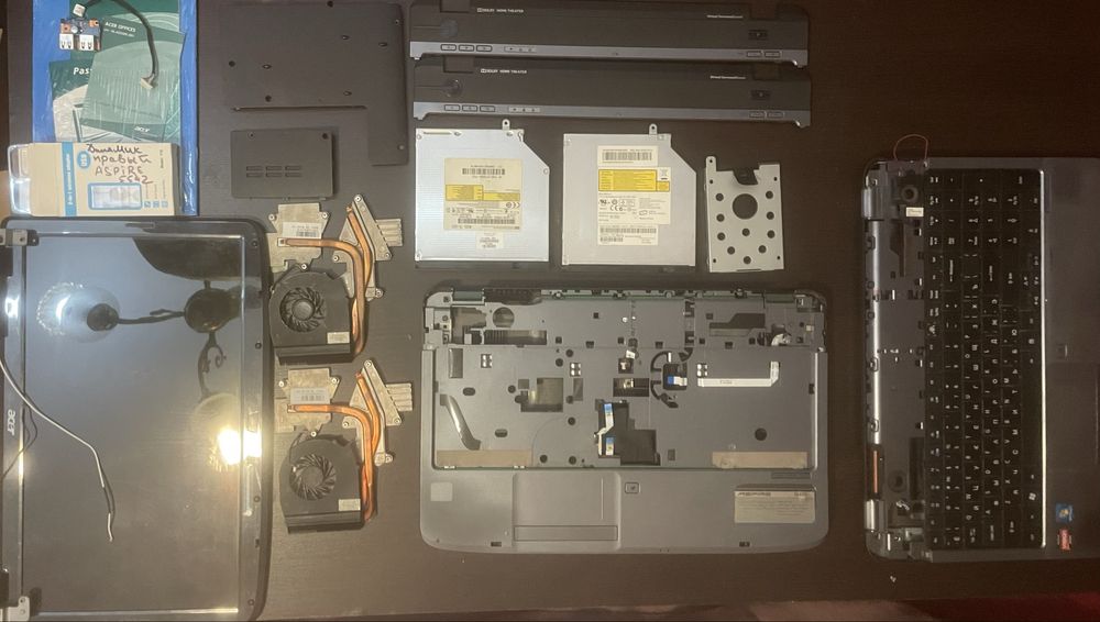 Acer aspire 5542 запчастини динаміки корпус