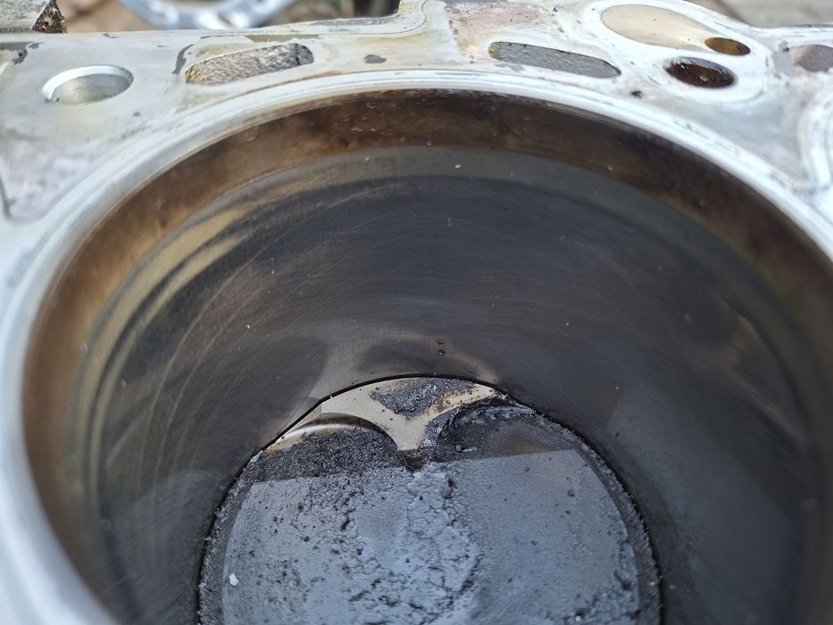 Blok silnika wał korbowody tłoki BMW M52tub20 e46 320i 150 koni