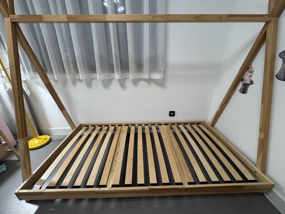 Łóżko Luletto Tipi z barierką płotek Duo 180/90 z materacem