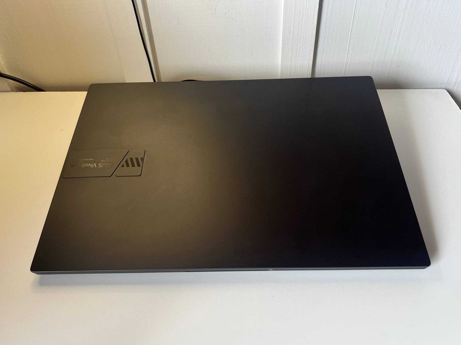 ASUS Vivobook 16X / RTX 2050 / Intel Core i5-12500H / 16 GB RAM / Ecrã de 16"