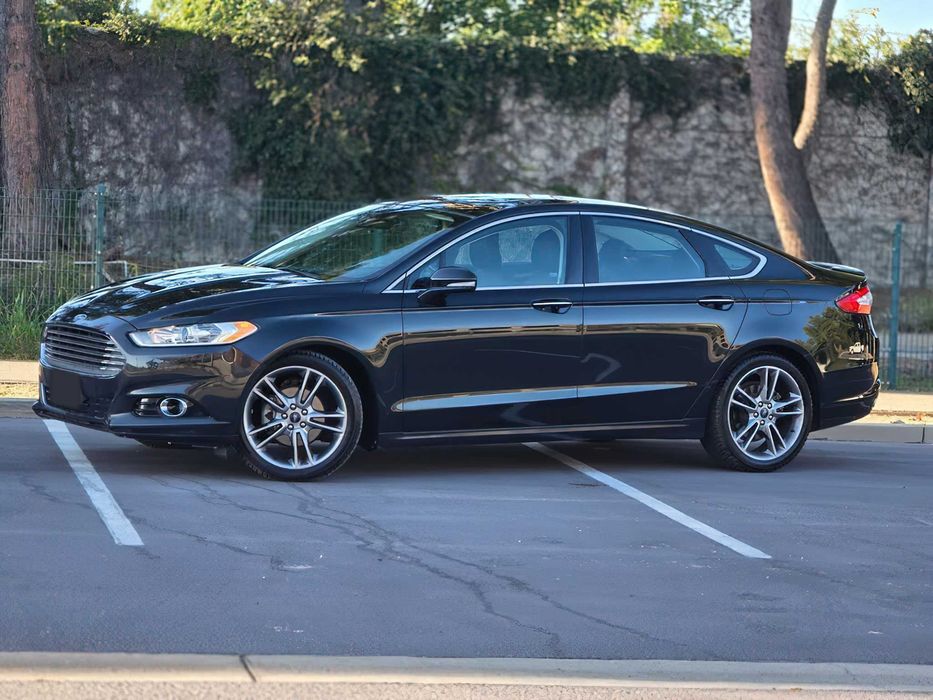 Ford Fusion Titanium      2014