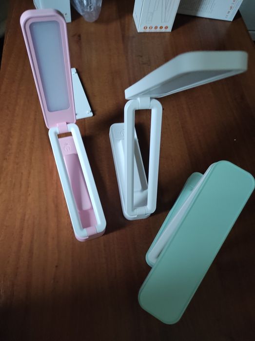 Настільна лампа з зарядкою від usb