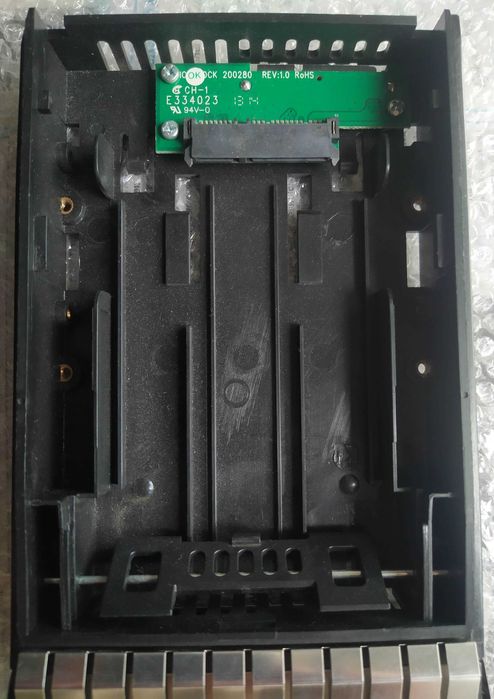 Перехідник ICY DOCK EZConvert 2.5" to 3.5" SATA HDD SSD MB882SP-1S-2B