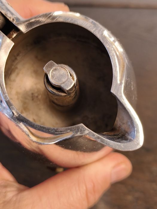 Vintage kawiarka Bugatti na jedną filiżankę ⁷⁰