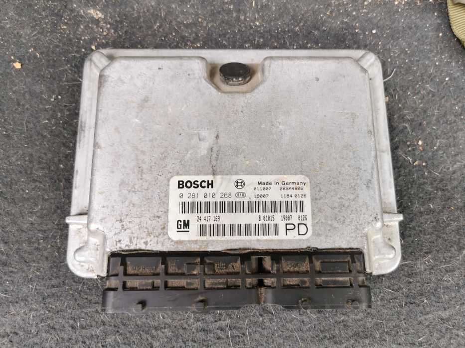 БЛОК  УПРАВЛІННЯ ДВИГУНА 2.0 0281010268/0281010021 Opel Zafira A