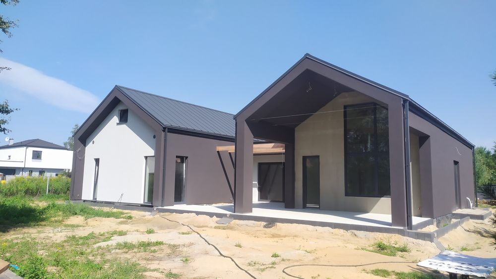 Elewacje, ocieplanie poddasza wełna mineralną, gips karton.