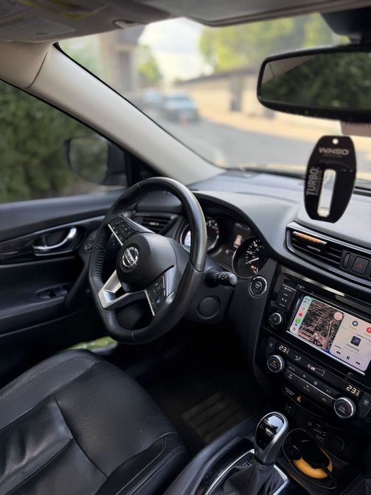 Nissan Rouge SL максимальная комплектация.