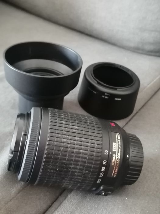 Máquina Reflex Nikon D3200 + 2 lentes + tripé + mochila