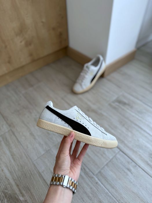 Puma Clyde Hairy Suede