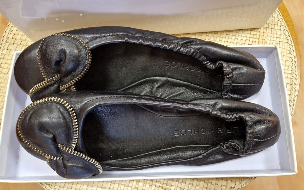 Wizytowe baleriny marki See By Chloé 40 buty jak nowe całe z naturalnej skóry czarnej